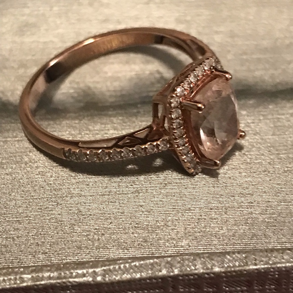 Pink morganite engagement ring in rose gold